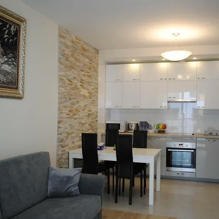 Warsaw-aparts Domaniewska Apartamento *