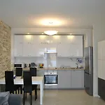 Warsaw-aparts Domaniewska Apartman *